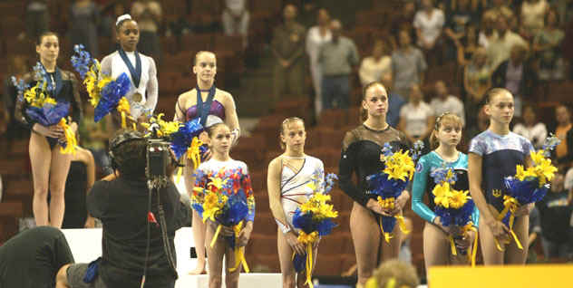 03Elenapodio.jpg (83715 bytes)