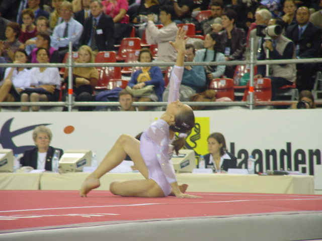 Sara6.jpg (61901 bytes)